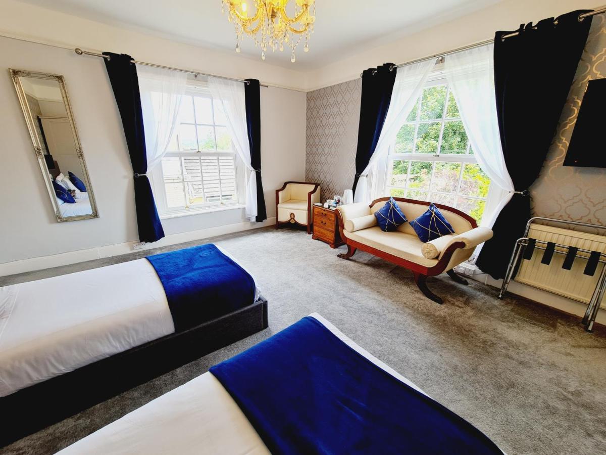 Beaufort Lodge - Central Location & Free Parking Taunton Eksteriør bilde