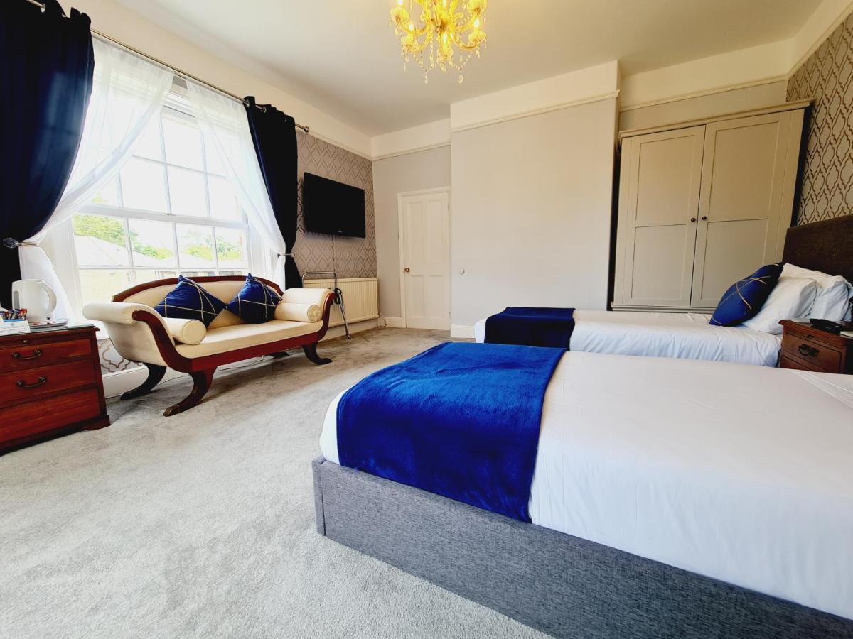 Beaufort Lodge - Central Location & Free Parking Taunton Eksteriør bilde