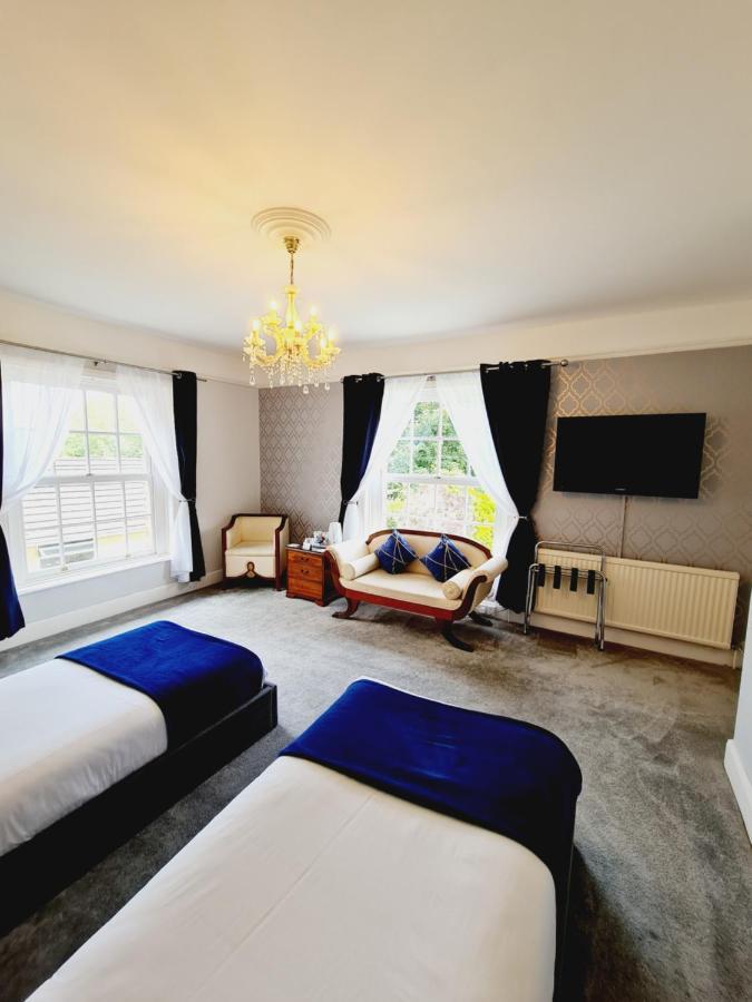 Beaufort Lodge - Central Location & Free Parking Taunton Eksteriør bilde