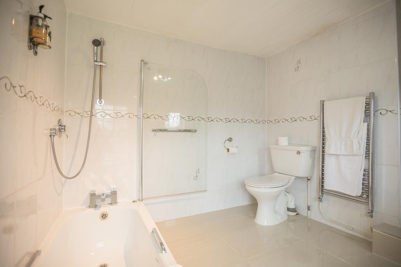 Beaufort Lodge - Central Location & Free Parking Taunton Eksteriør bilde